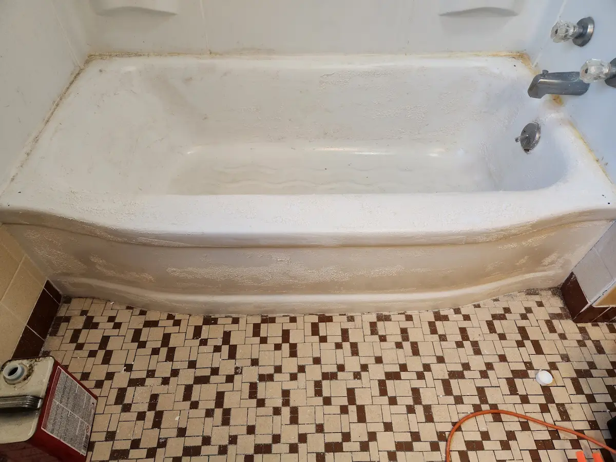Dated fixture before refinishing in an Ohio home