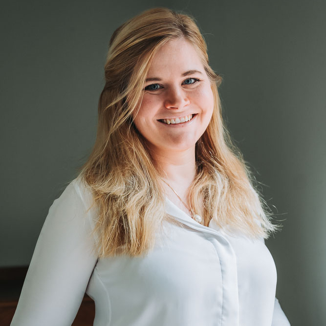 Isabel Azcarate Din Marketing Coach håller workshop den 23e april i annonsering på Facebook och Instagram