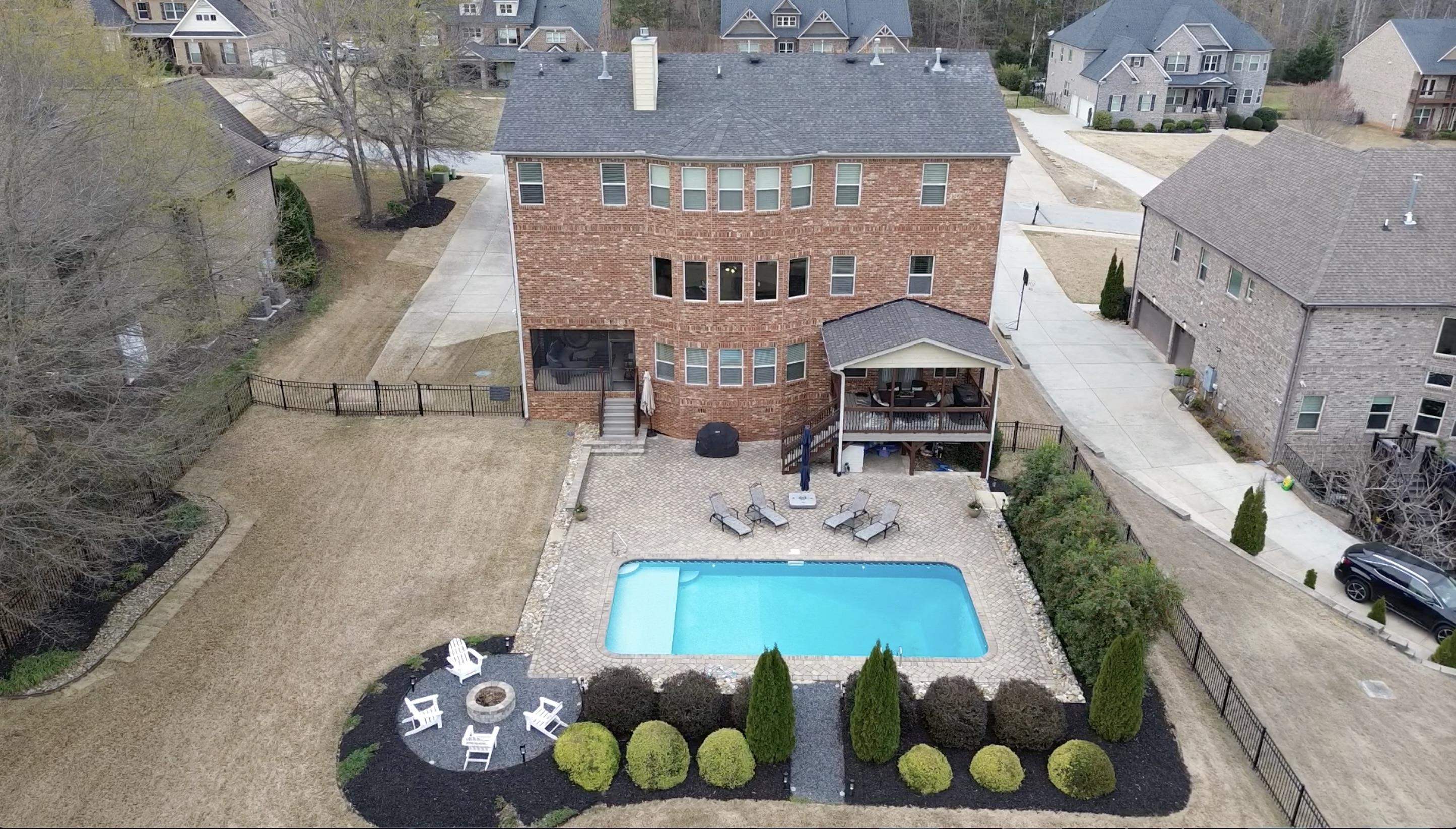 Exterior View - Tuxedo Park luxury home