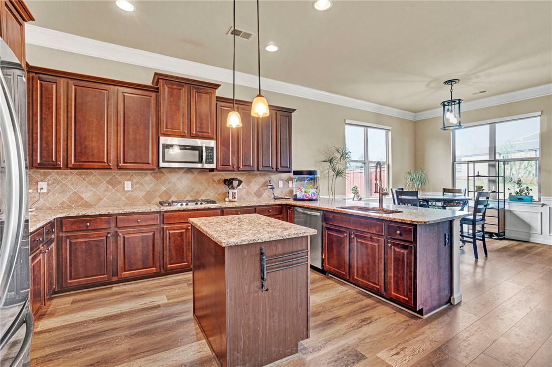 Kitchen — 314 Bohannon Court