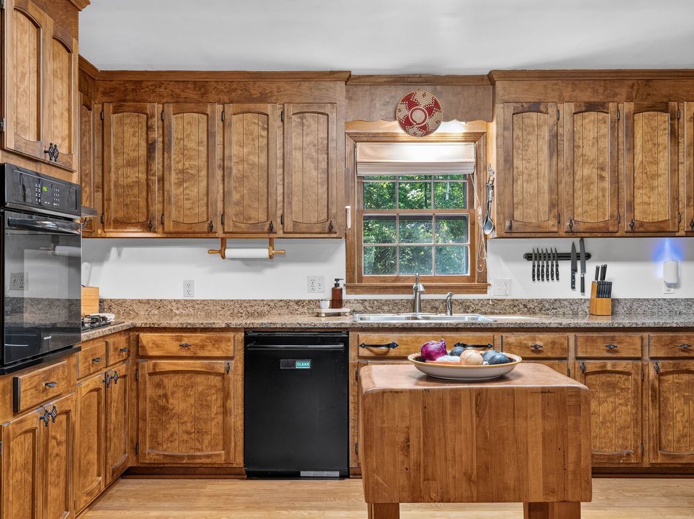 Kitchen — 219 Oakwood Ct, Greenville SC