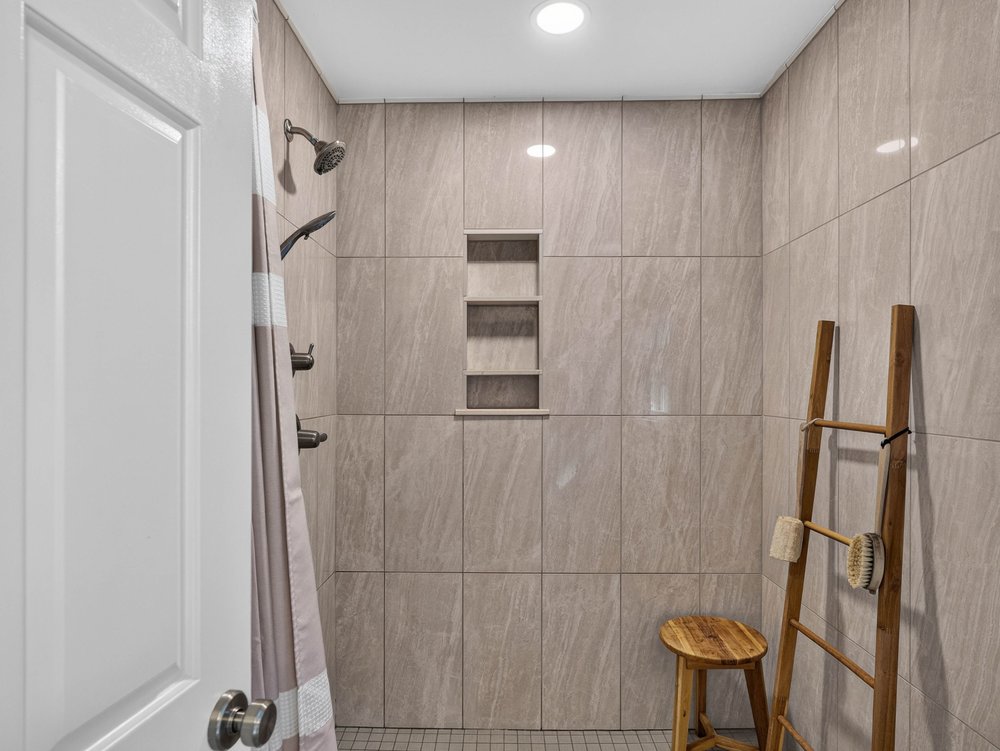 Primary Bathroom — 219 Oakwood Ct, Greenville SC