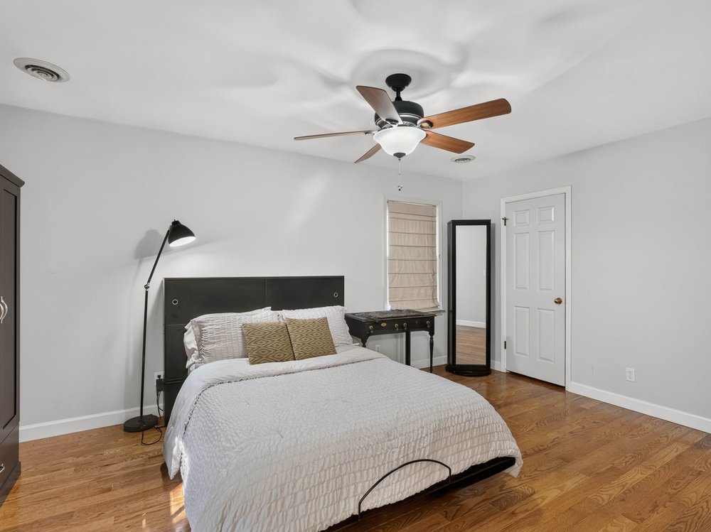 Primary Bedroom — 219 Oakwood Ct, Greenville SC