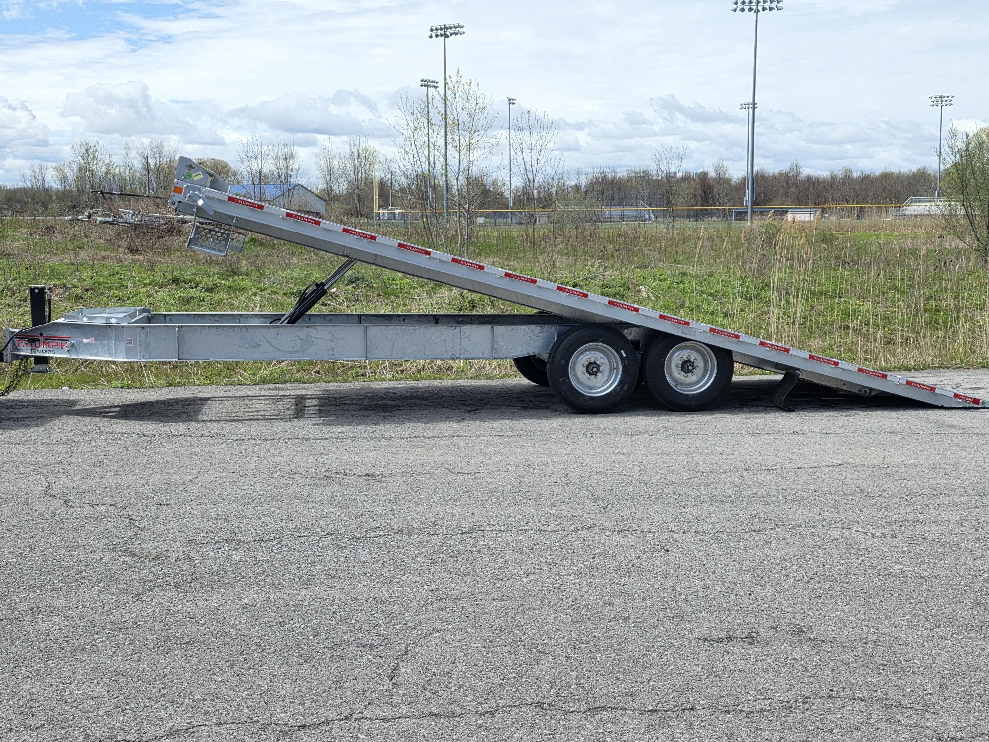 24 Foot Tilt Deckover