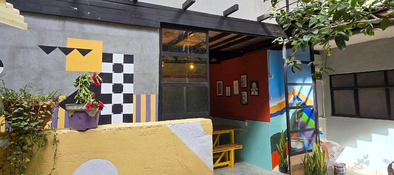 courtyard of la fortaleza hostel in san cristobal de las casas chiapas courtyard of la fortaleza hostel in san cristobal de las casas chiapas