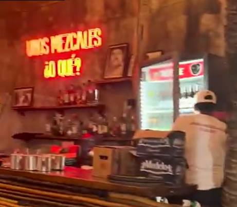 bar and bartender at los morros tulum restaurant in Tulum, Mexico