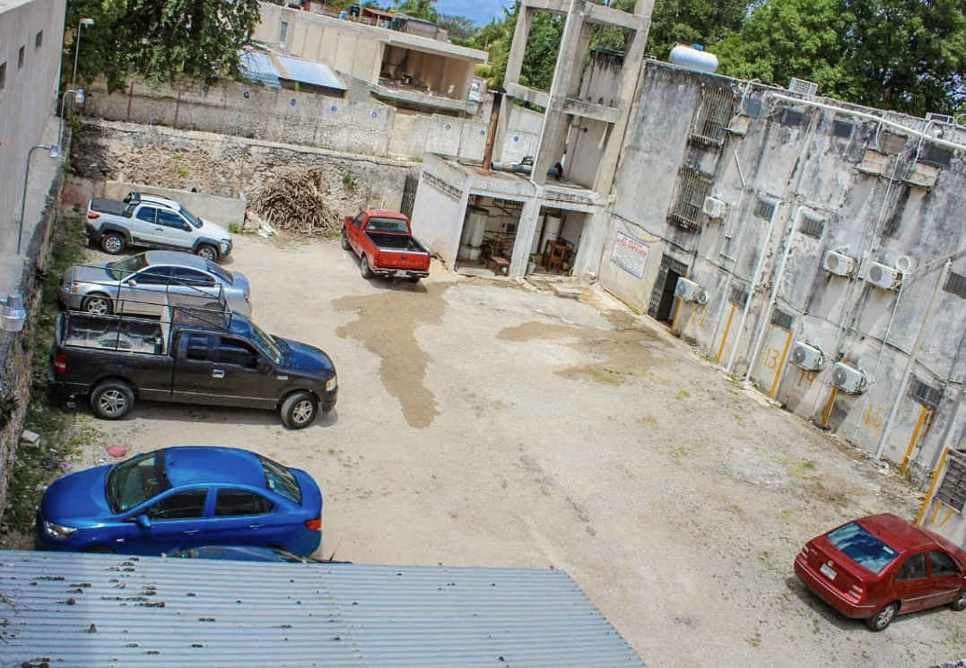 private parking lot for hotel san clemente