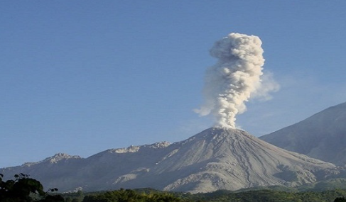 volcano santiaguito queztaltenango guatemala volcano santiaguito queztaltenango guatemala