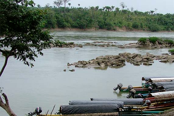 river to go to yaxchilan on a lancha from frontera corozal river to go to yaxchilan on a lancha from frontera corozal