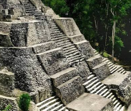 steep steps in yaxchilan of structure 33 steep steps in yaxchilan of structure 33