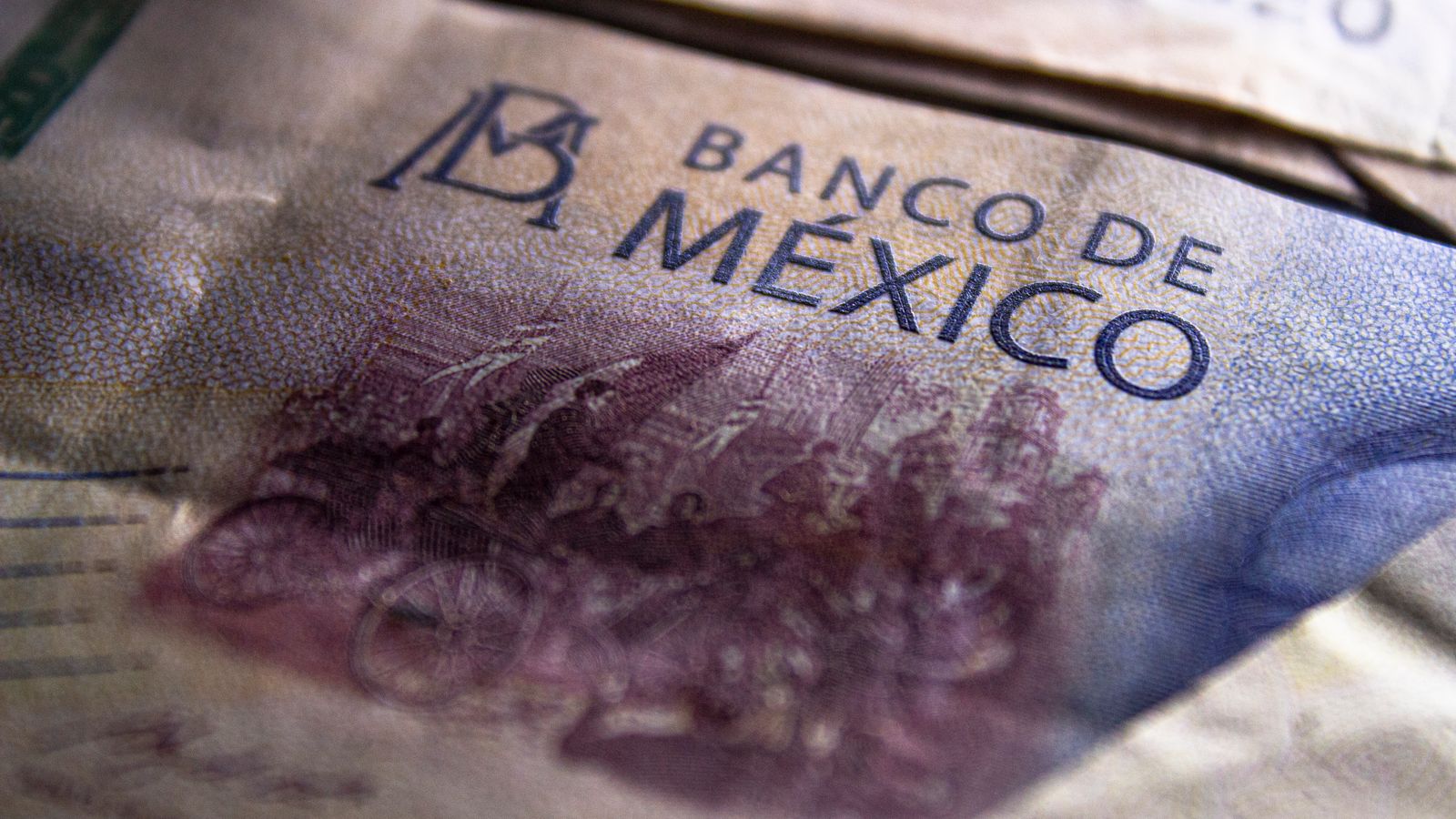 Close-up of a Mexican peso banknote from the Banco de M&eacute;xico