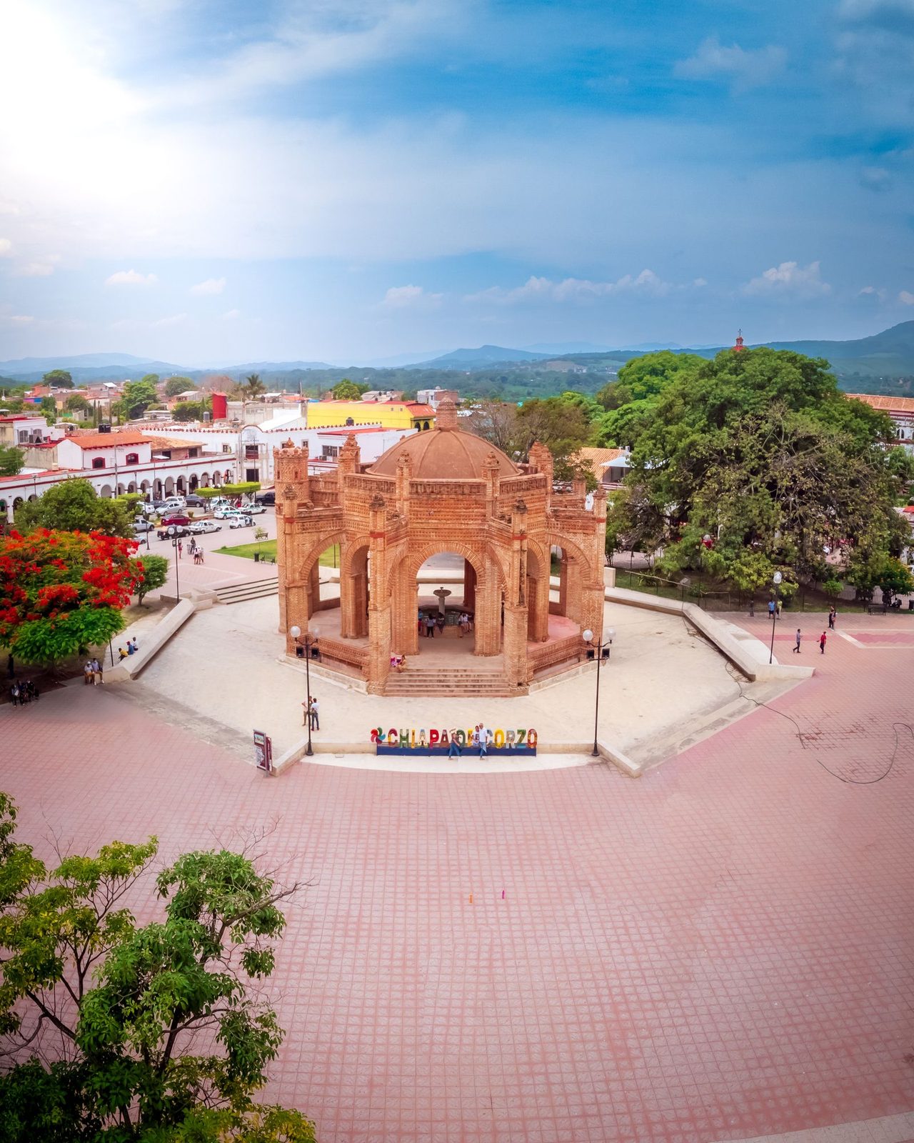 Aerial view of La Pila, the brick Mudéjar fountain on the main plaza of Chiapa de Corzo, where Sumidero boats leave from