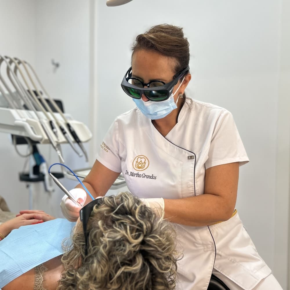 La Dra. Martha Grandas en Grandas Dental Spa, Bilbao