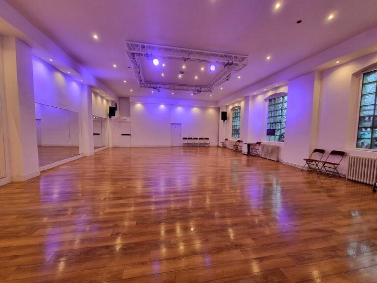 Salle de danse Pavillon des lions à Choisy le Roi