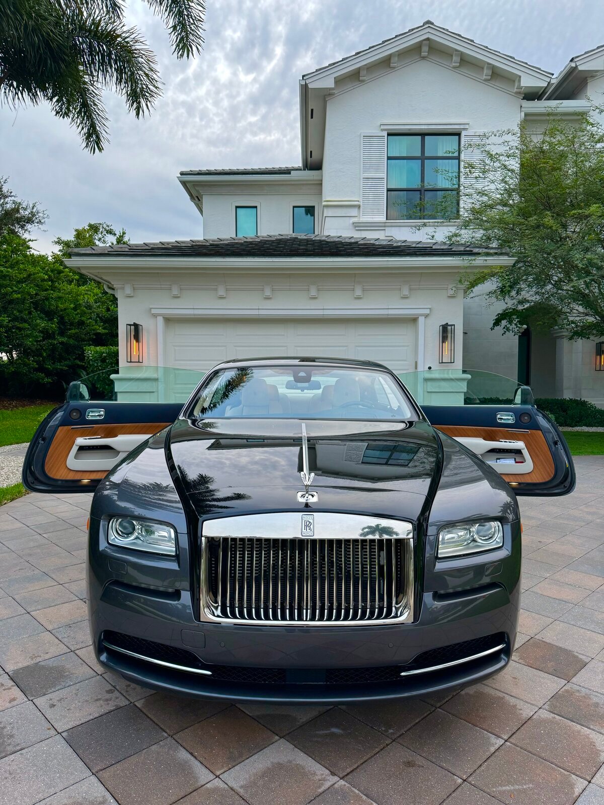Rolls Royce exterior detail