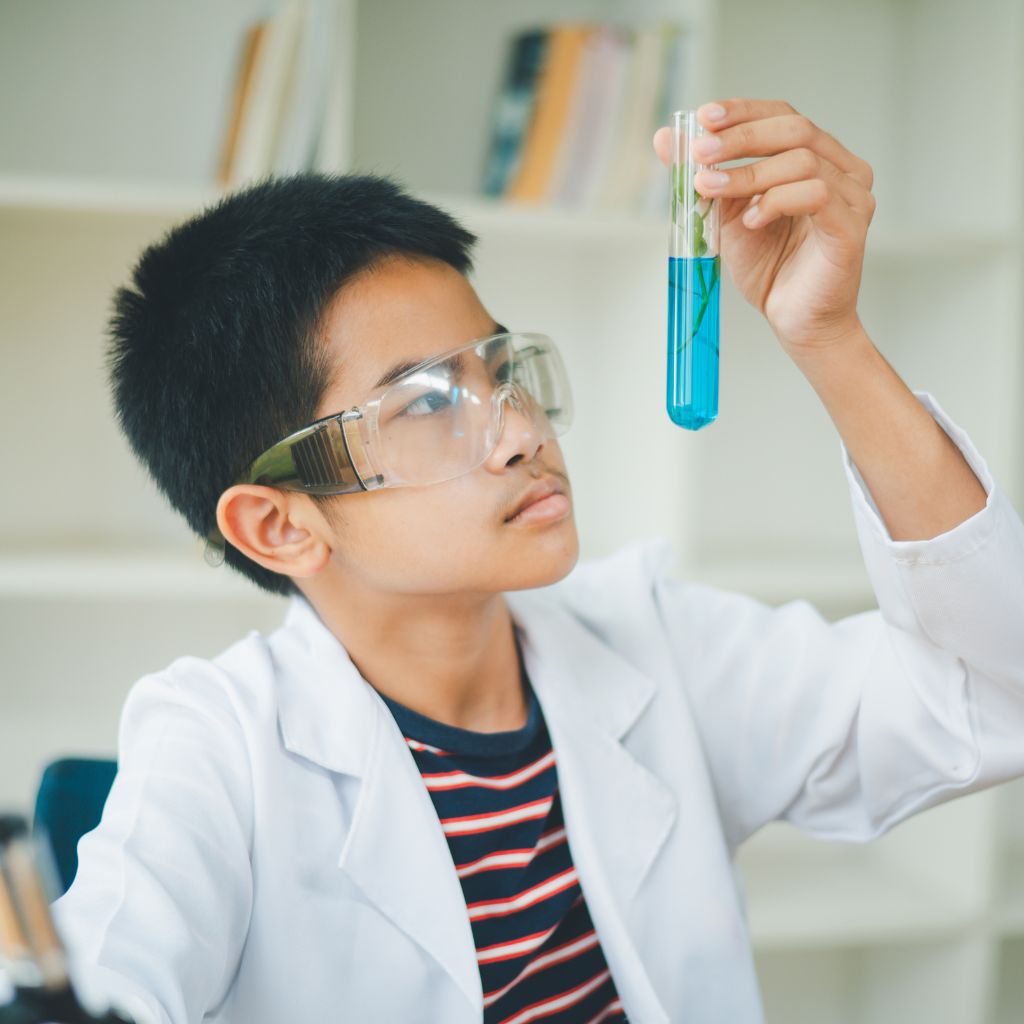 Students engaged in STEM tutoring at ScienceVice