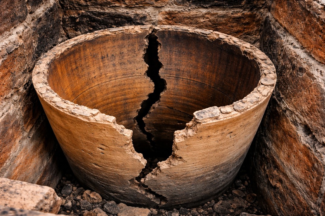 cracked chimney flue cracked chimney flue