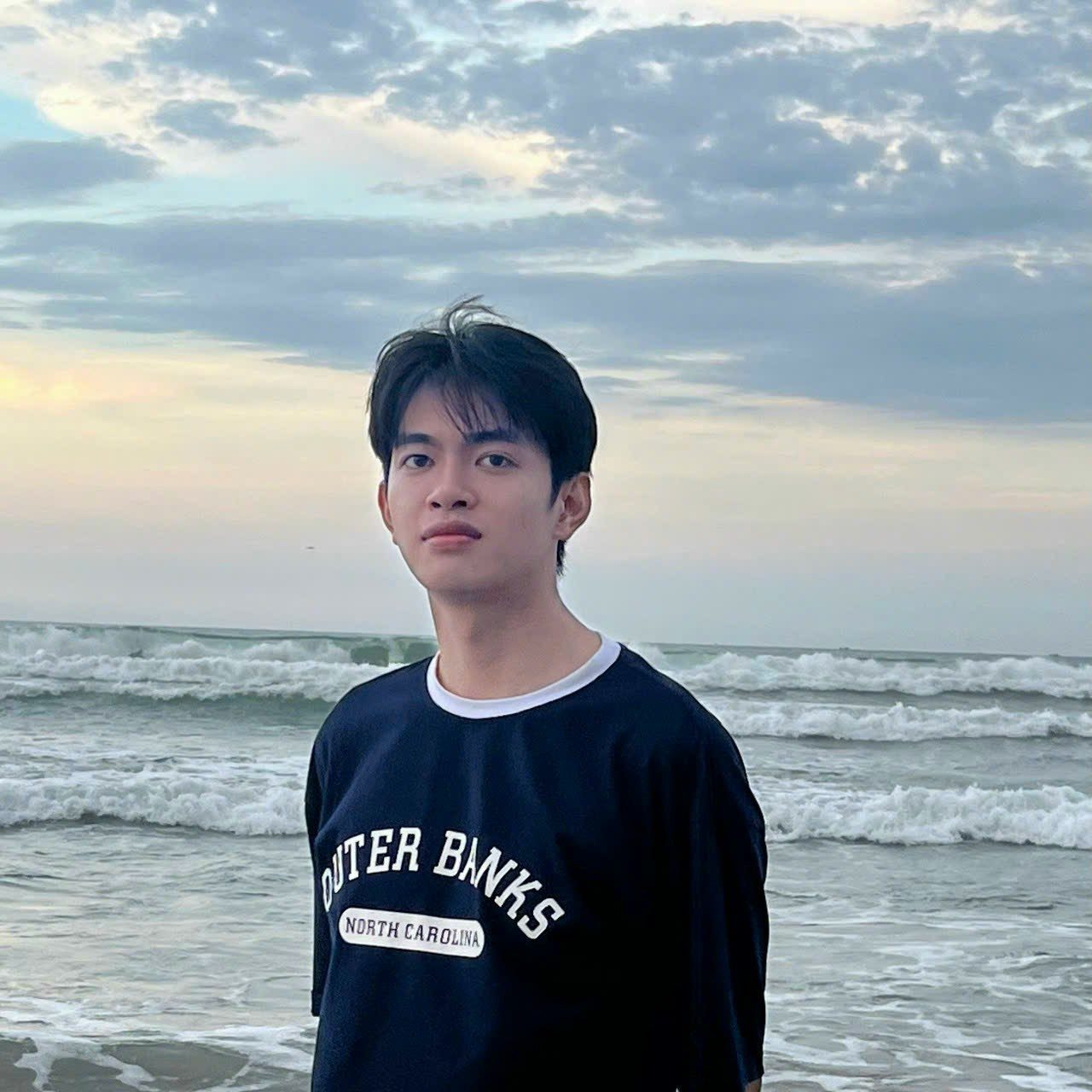 Huy — người sáng lập HuyMacbook