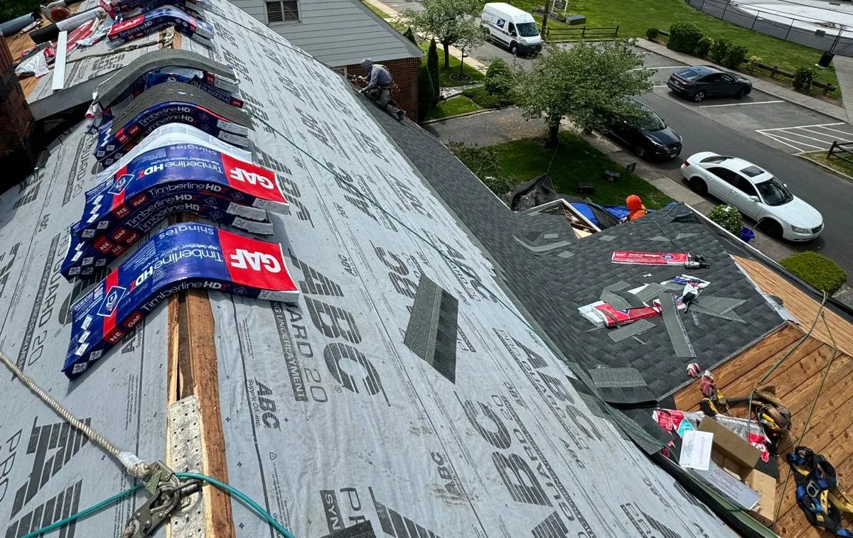 Skilled roofing team offering emergency roofing services near you