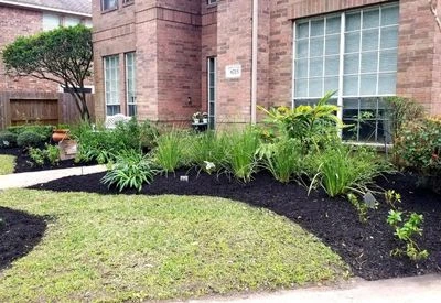 Mulching in Andersonville