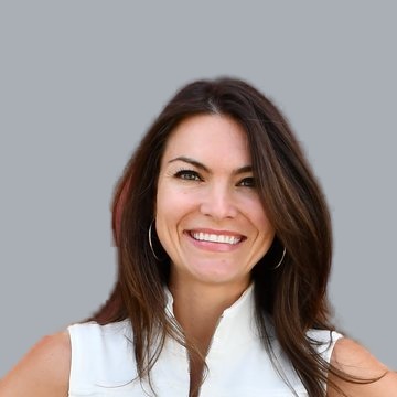 Lauren Shanks, Agent