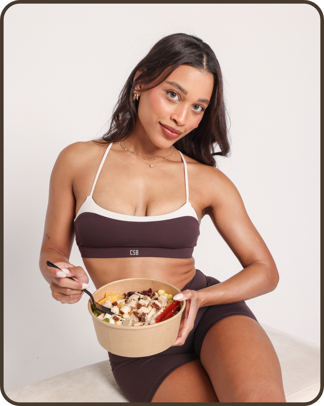 Maru Clean Eats con bowl saludable