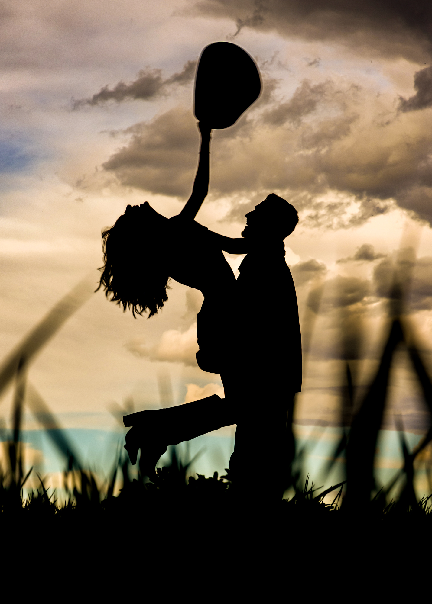 Upload your couples photo (MOVEMENT)