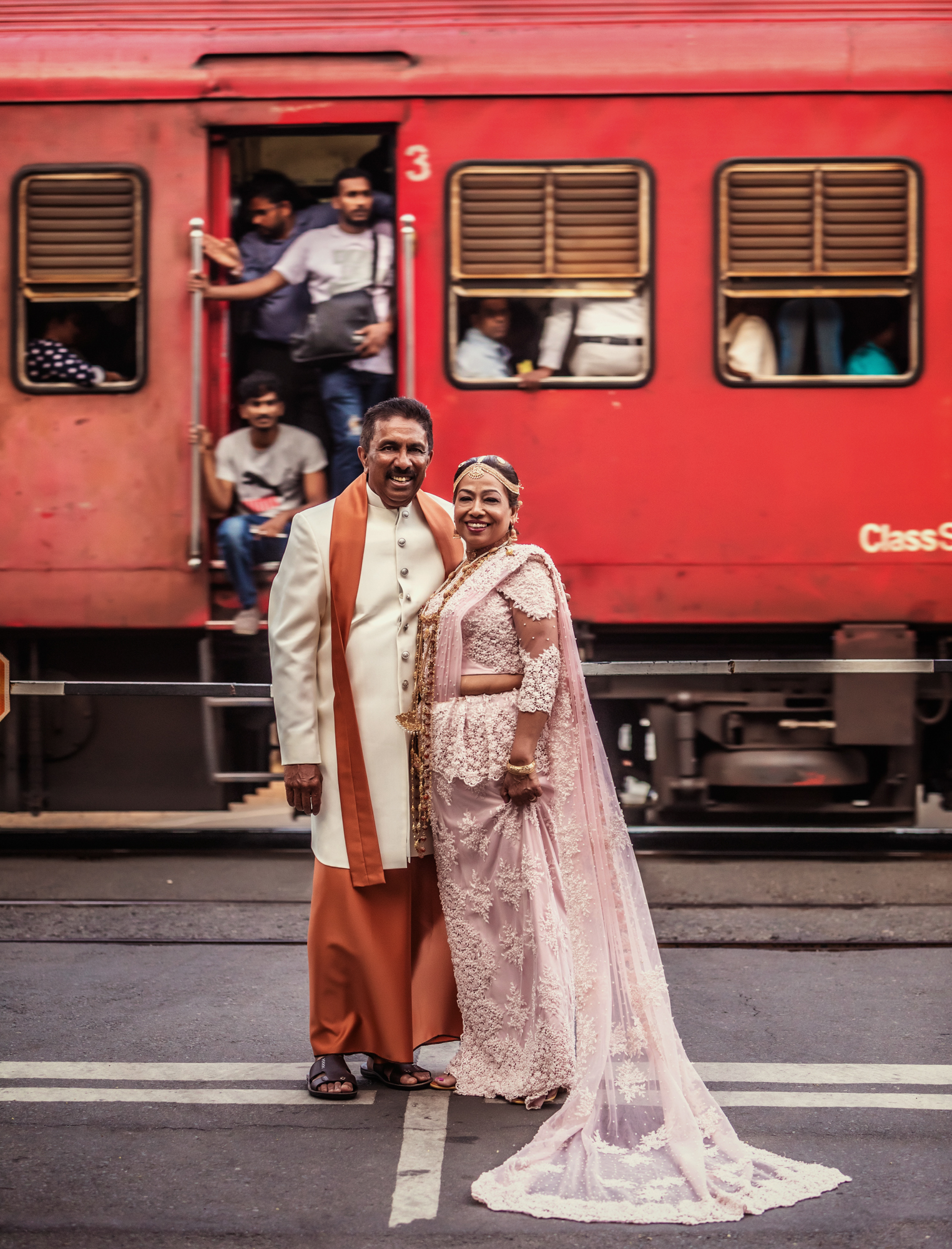 Upload your couples photo (ENVIRONMENTAL PORTRAITS)