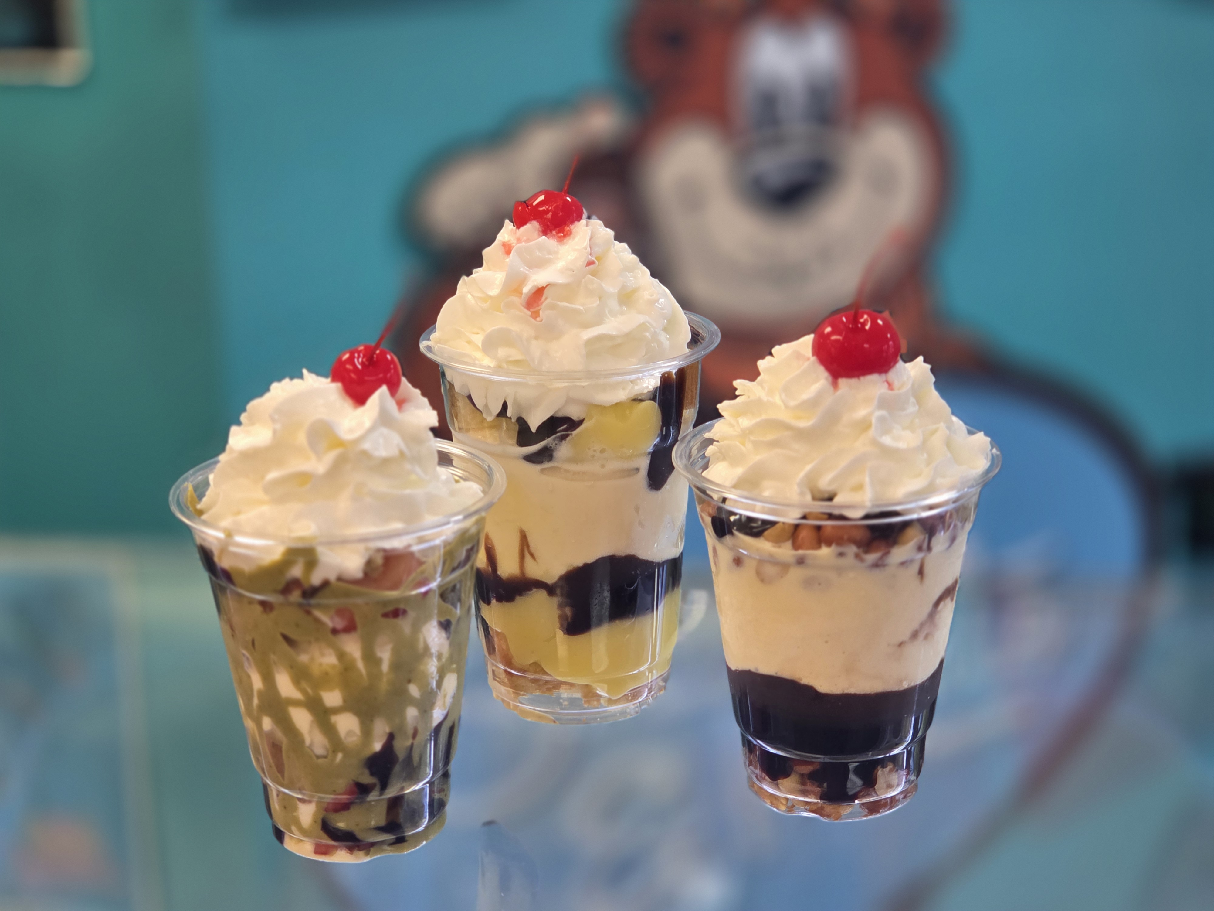 Retro Deli Food & Atmosphere