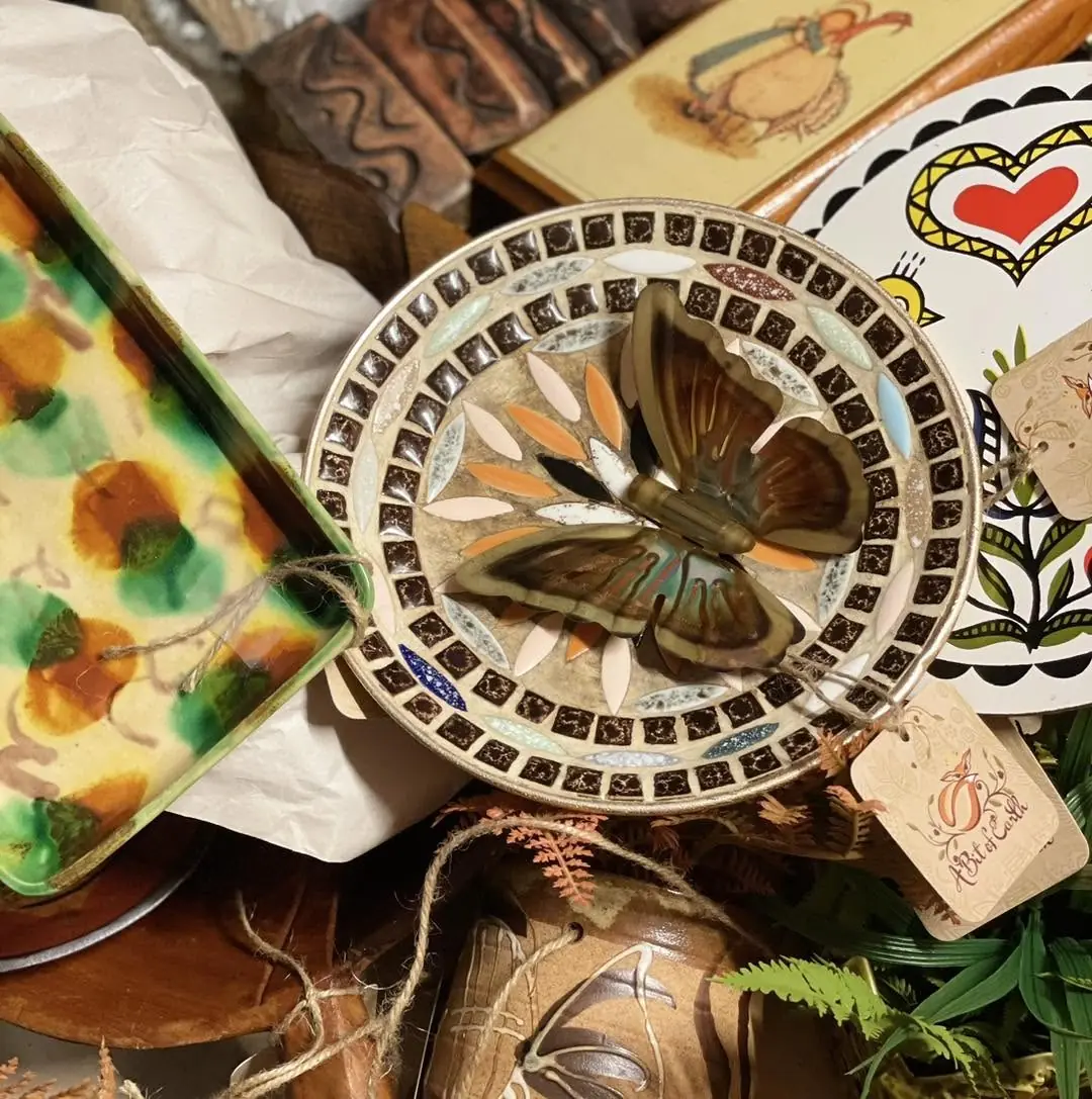 Retro & Vintage Finds at A Bit of Earth