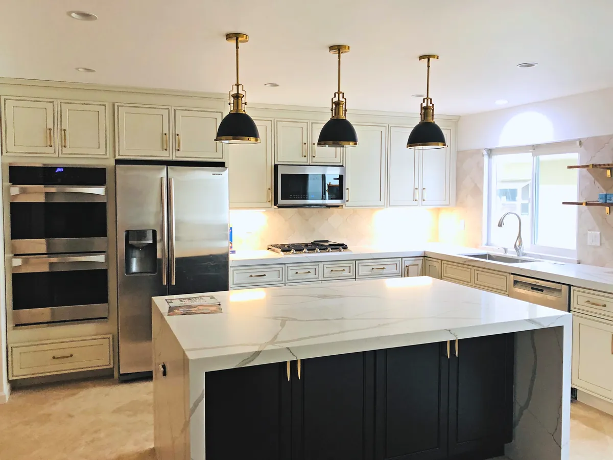 Finished GreenTech kitchen with cream shaker cabinets