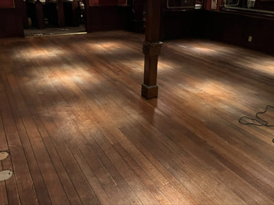 {{ custom_values.service_4 }} in {{custom_values.area_2})