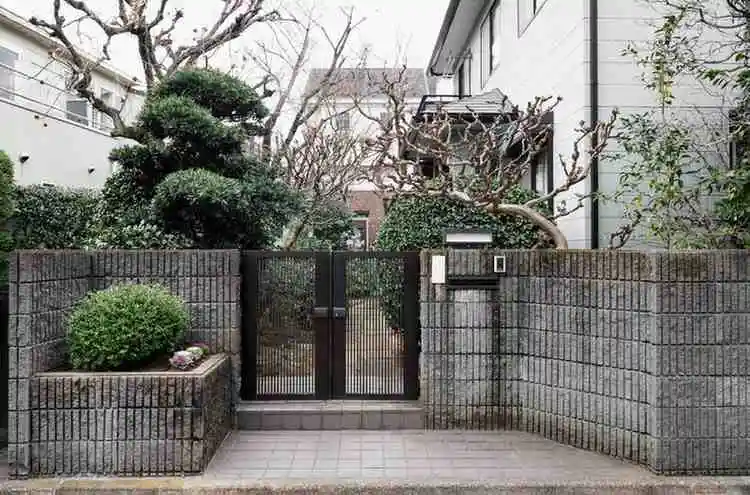 Best Beautiful Privacy Fence Styles for Modern Homes