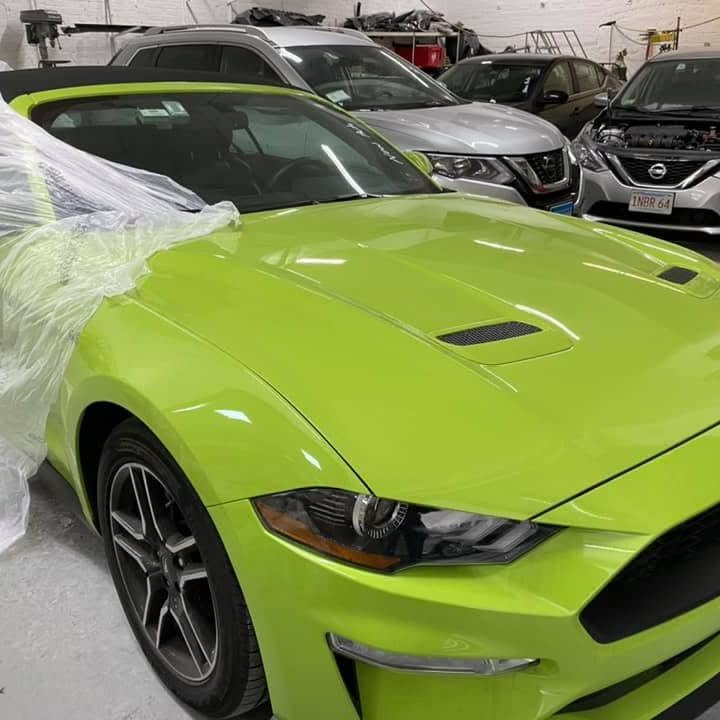 Scratch repair at New Auto Body Shop Inc, Newark, NJ