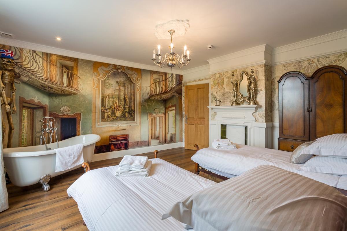Time Traveller room with its roll-top bath