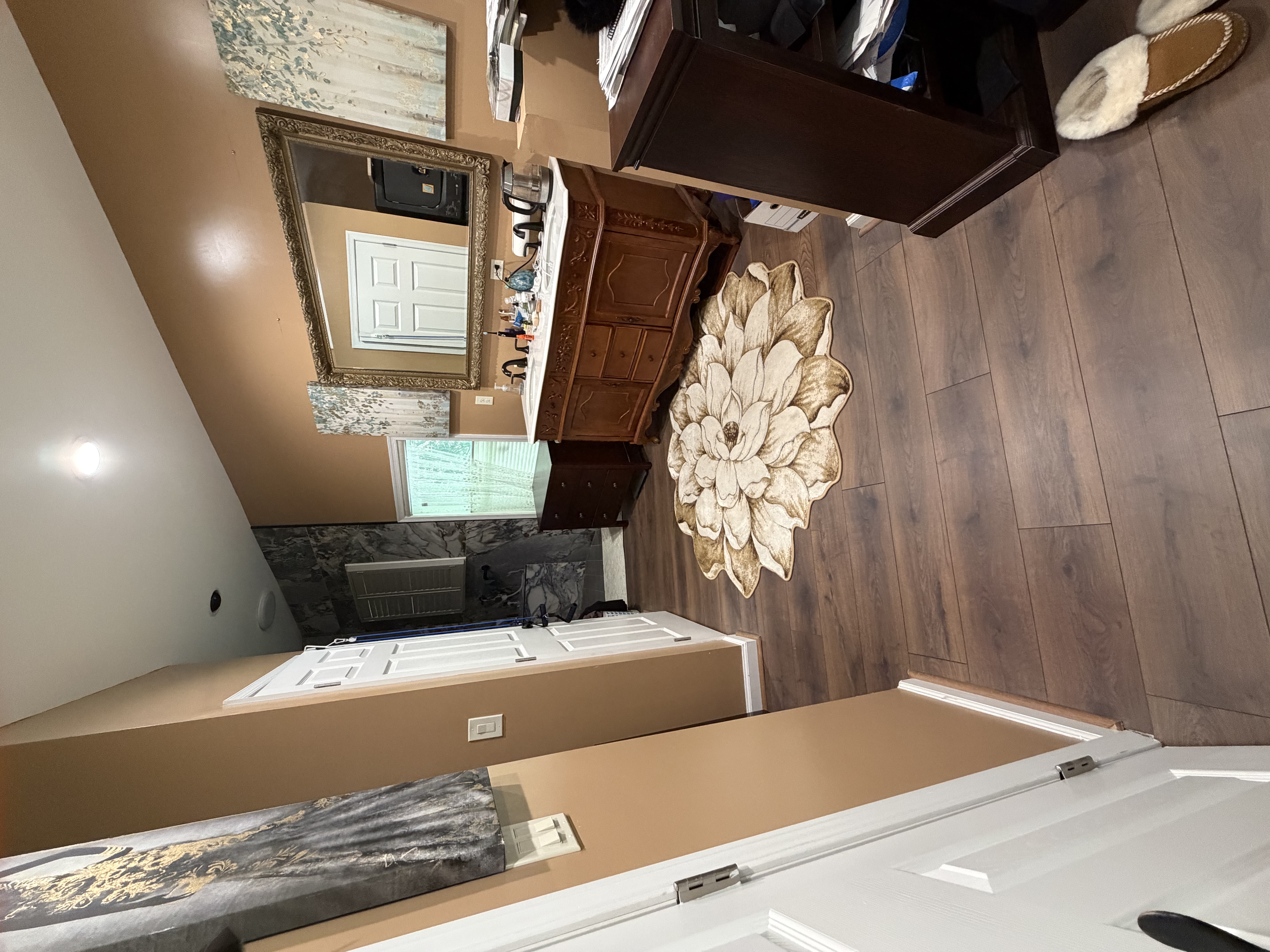 Bathroom With Open Circulation Space
