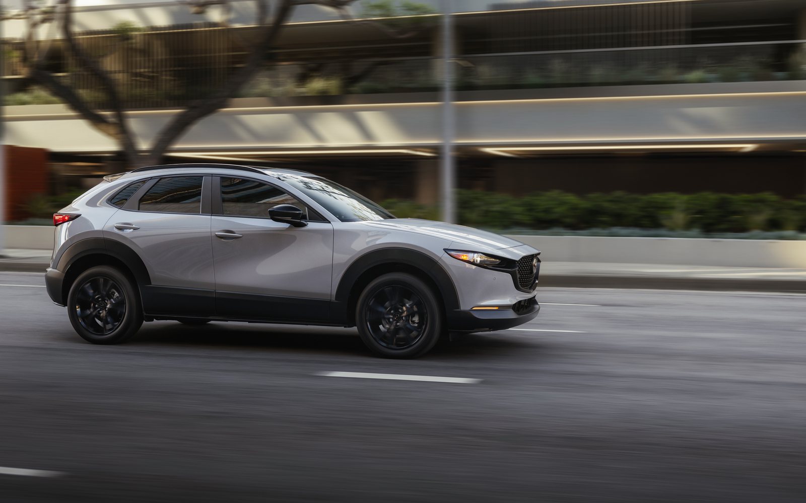 Mazda CX-30 — foto 3