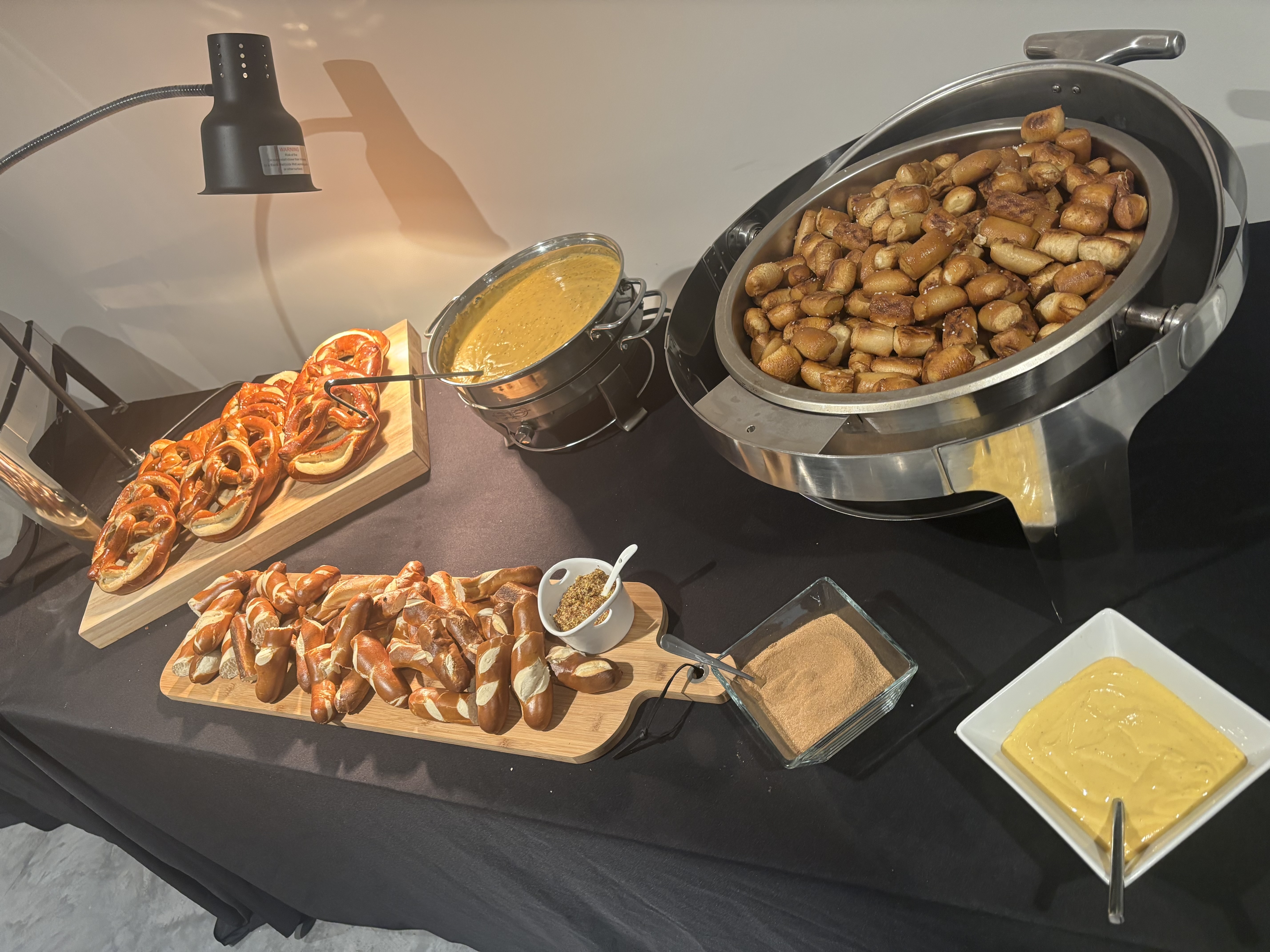 Gourmet appetizer served during cocktail hour at The Willow
