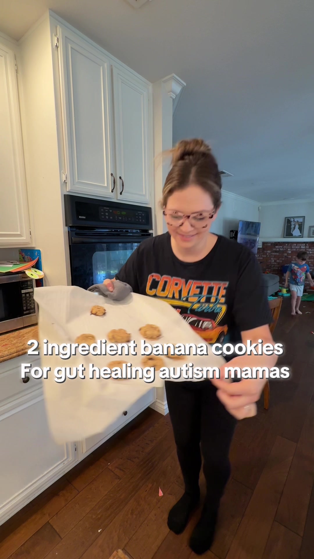 Chelsea Juels (@the_holistic_schoolpsych) TikTok: Making two ingredient banana cookies