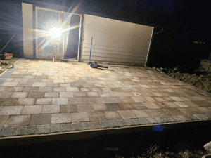 {{ custom_values.service_1 }} in {{custom_values.area_4})