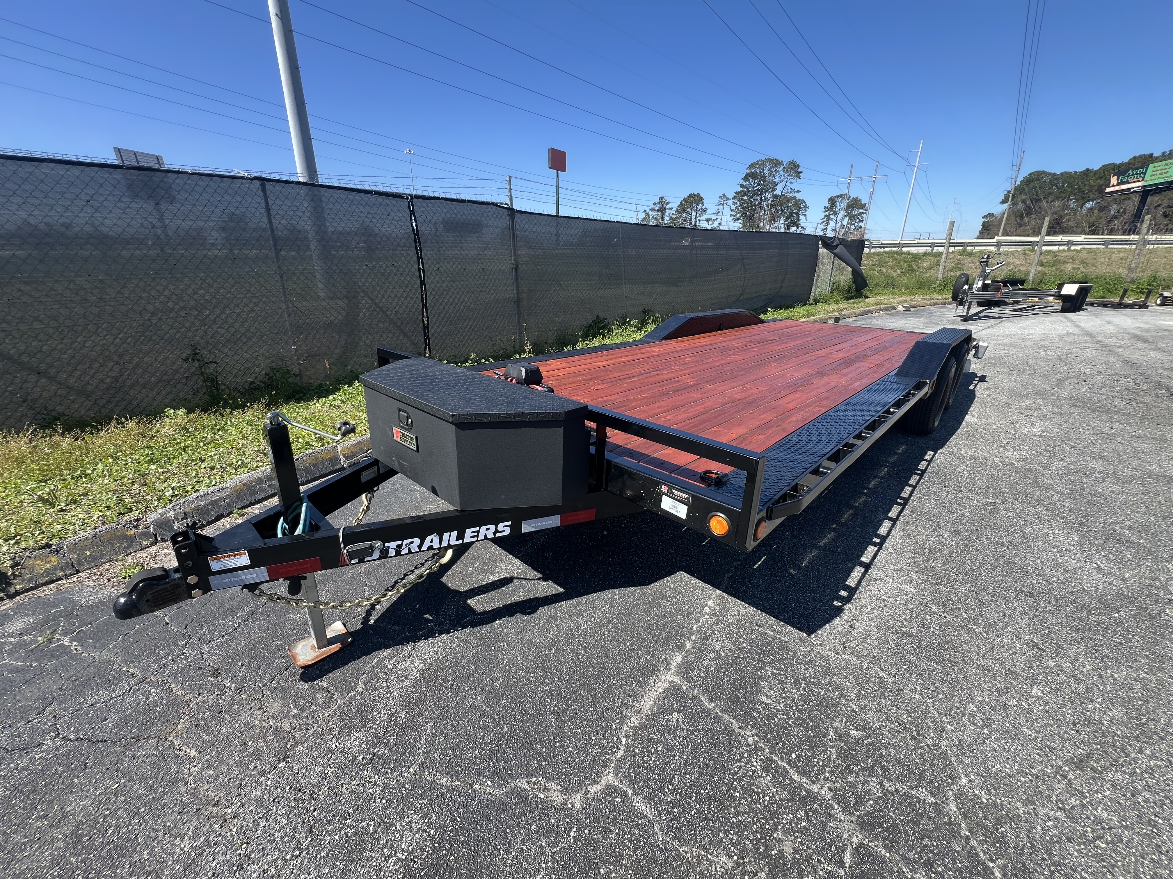 Full trailer rental fleet lineup at Golden Isles Trailer Rentals in Brunswick, GA