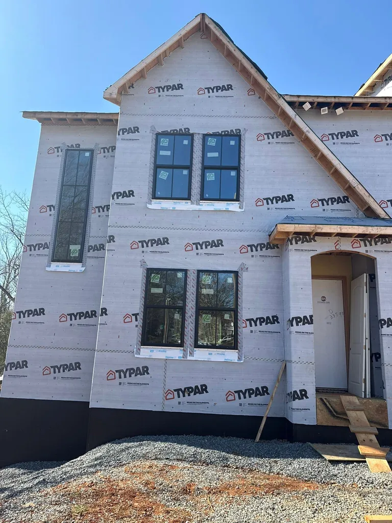 Aguilons Construction LLC project gallery image 13