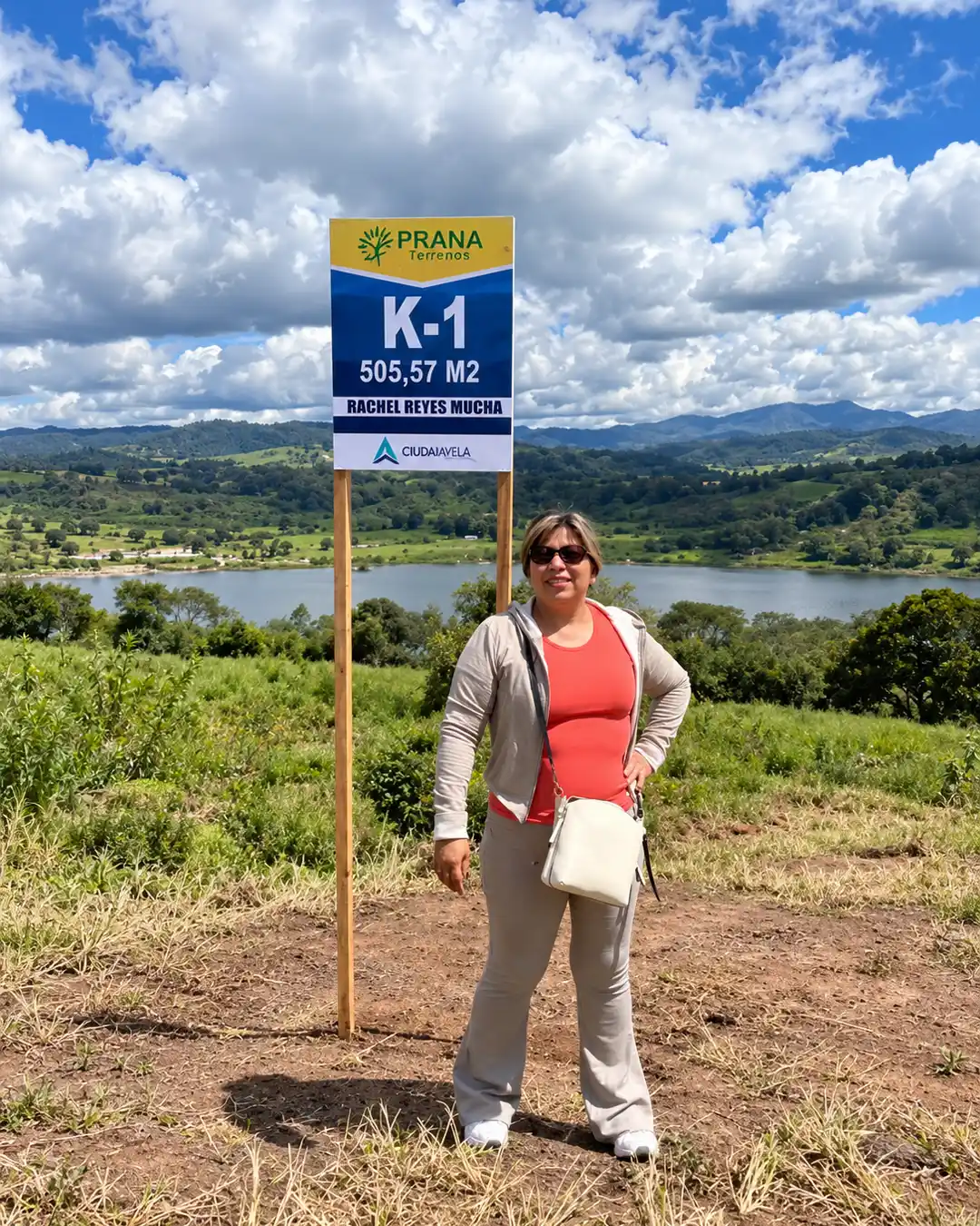 Propietarios reales en su terreno de Prana Lagoons