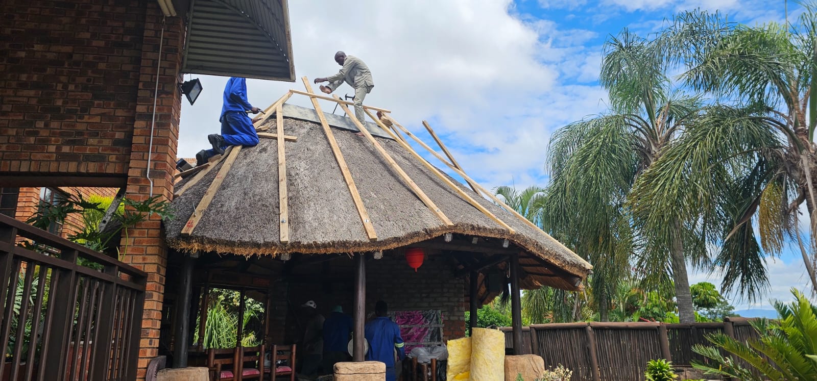 Professional Thatch Roof conversions to modern tiling solutions