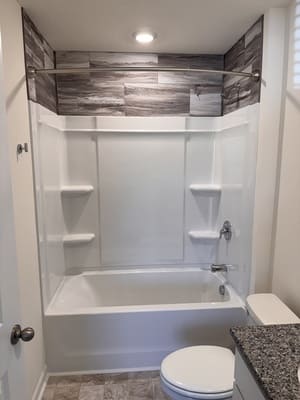 {{ custom_values.service_4 }} in {{custom_values.area_4})