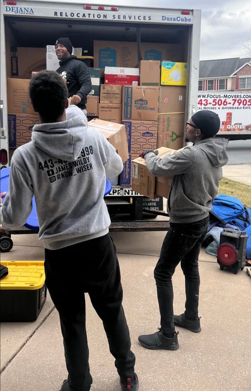 Focus Movers crew on the job