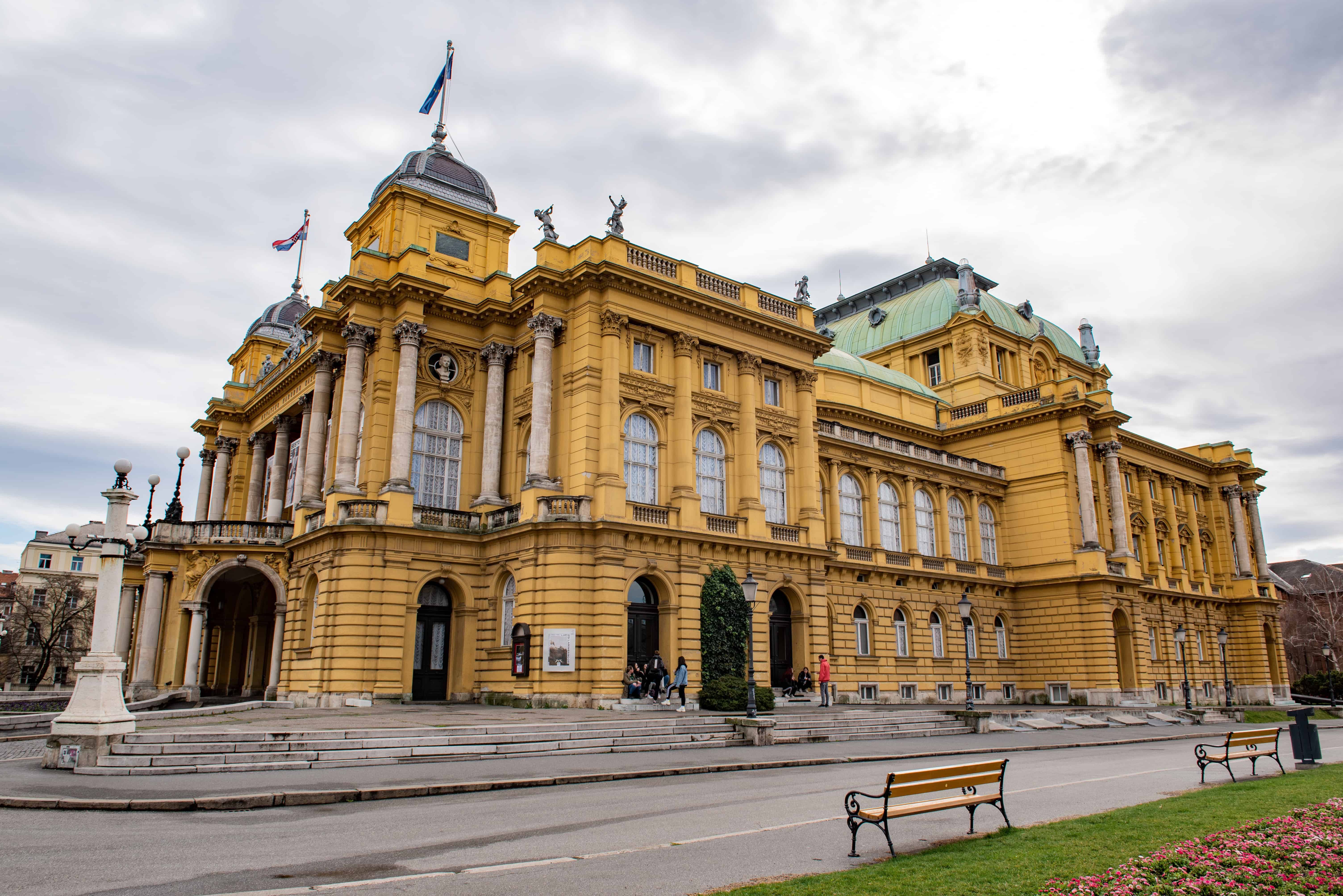 Zagreb Hrvatska, transport pasa iz Zagreba u Ameriku, door-to-door