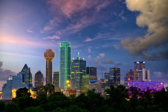 Transport Pasa Dallas, naša američka baza