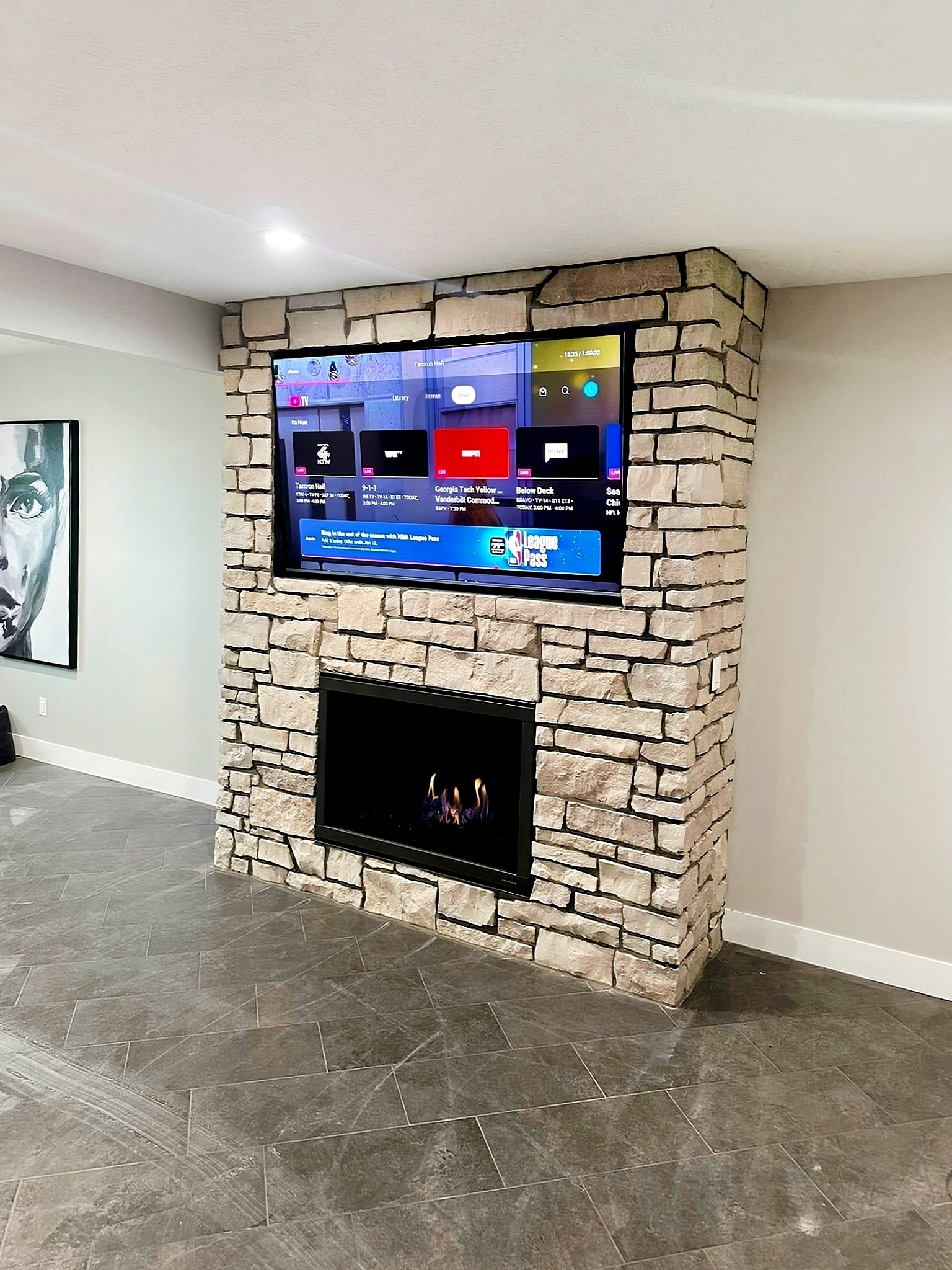 Finished stone fireplace in a custom home in Sioux City, IA