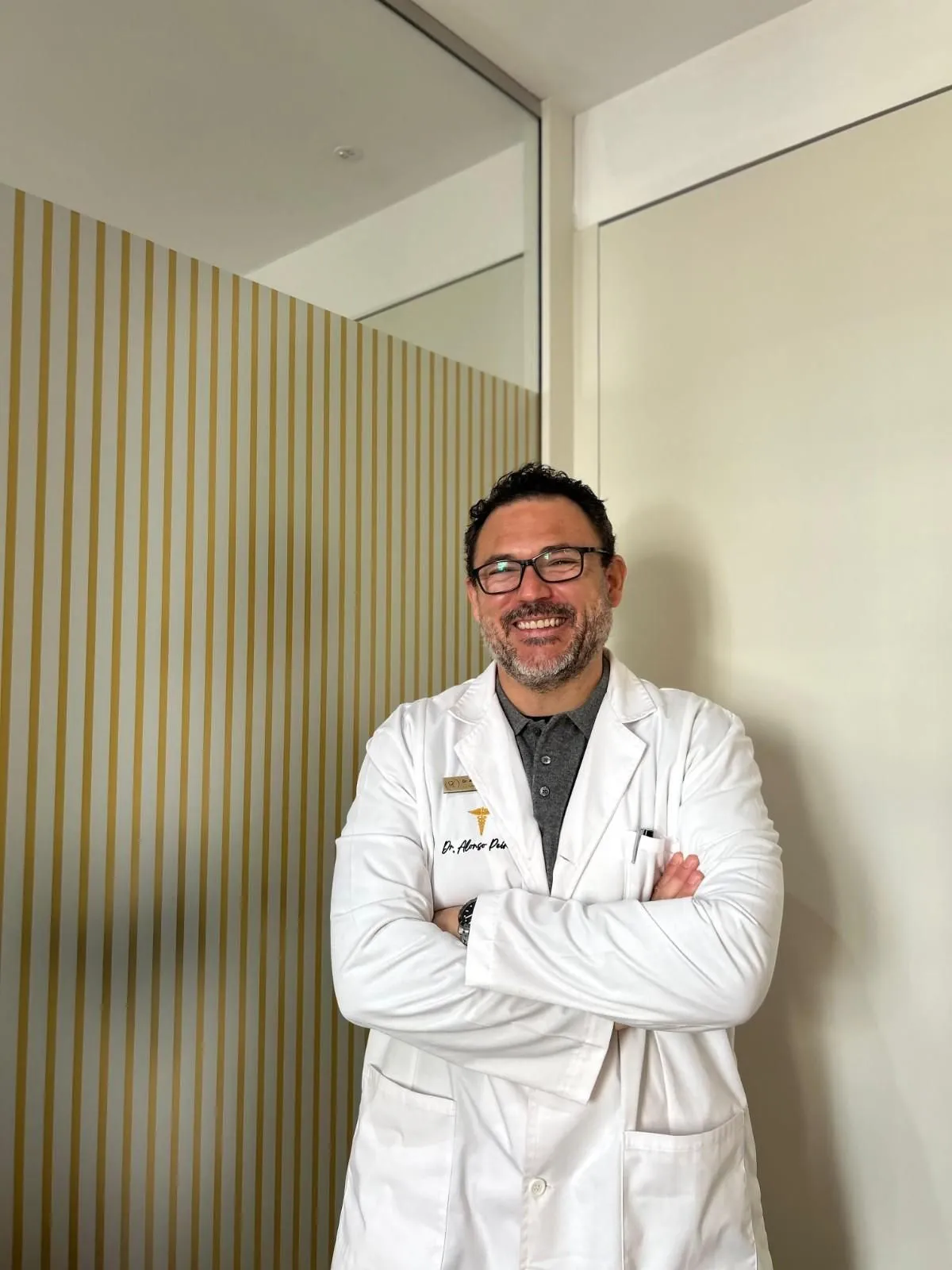 Dr. Alonso Peinado